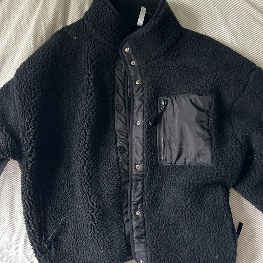 Women’s Fabletics Black Sherpa Jacket